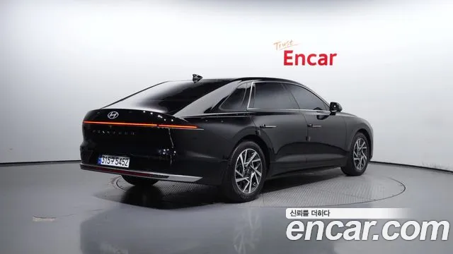 Hyundai Grandeur (GN7) id 2637992 из Кореи 3