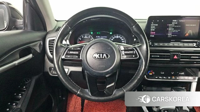 Kia Seltos 2021 Черный из Кореи, фото 3