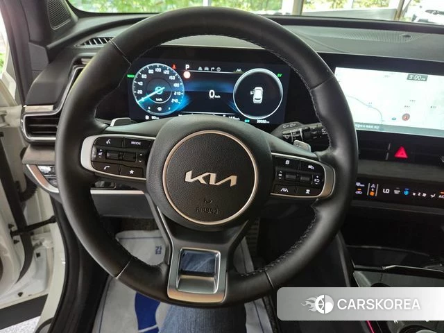 Kia Sportage 5th Generation Hybrid 2024 Белый из Кореи, фото 3