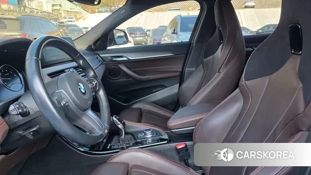 BMW X2 (F39) 2022 Черный из Кореи, фото 3