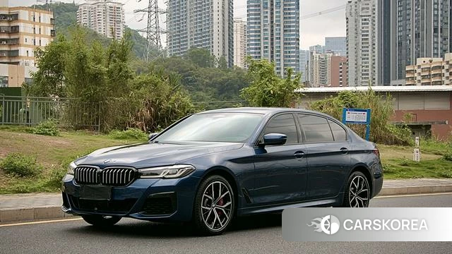 BMW 5 series 2022 Синий из Китая, фото 3