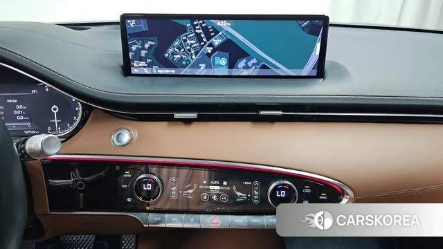 Genesis GV70 2021 Серебристо-серый из Кореи, фото 3