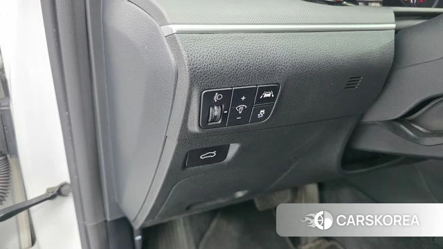 Kia K5 3rd generation 2023 Белый из Кореи, фото 3