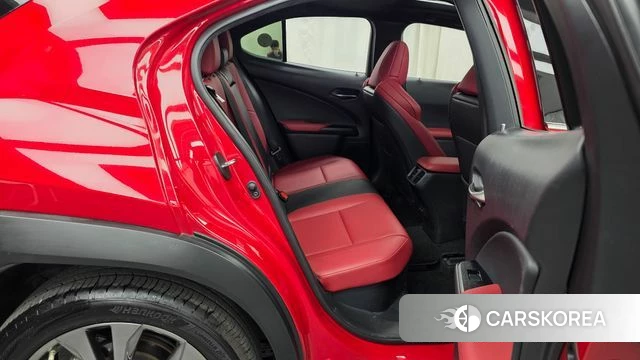 Lexus UX250h 2020 Красный из Кореи, фото 3