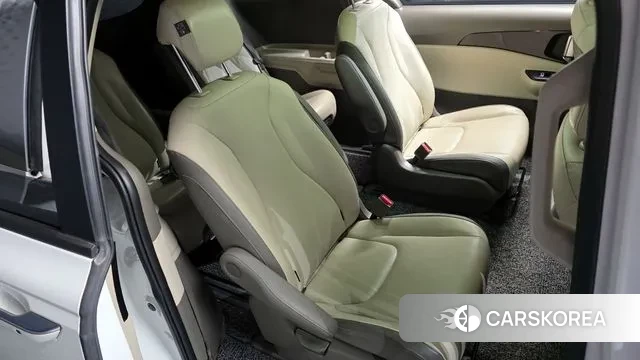 Kia Carnival 4th generation 2023 Белый из Кореи, фото 3