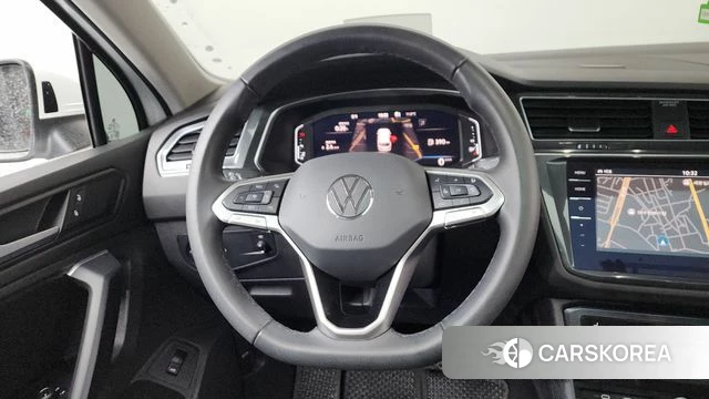 Volkswagen Tiguan second Generation 2024 Белый из Кореи, фото 3