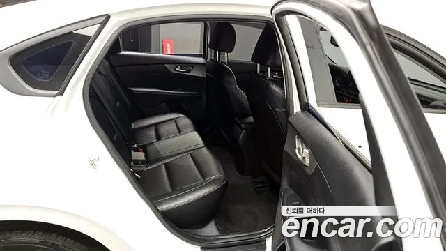 Kia Come New K3 2019 Белый из Кореи, фото 3