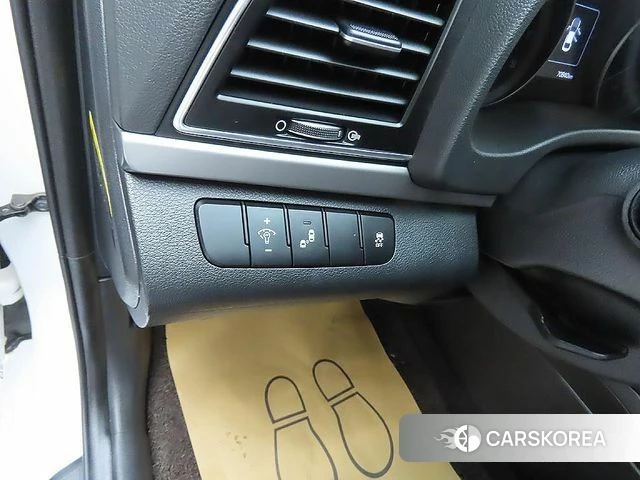 Hyundai Avante AD 2018 Белый из Кореи, фото 3