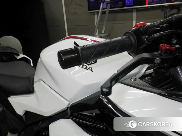 Проданный Honda CBR400R 2020 из Японии, фото 4