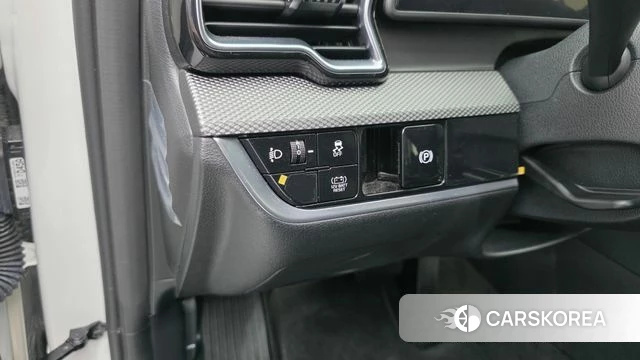 Kia Sportage 5th Generation Hybrid 2024 Белый из Кореи, фото 3