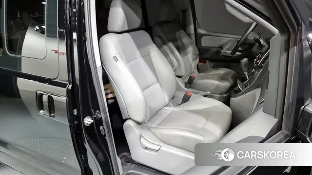 Hyundai The New Grand Starex 2020 Черный из Кореи, фото 3