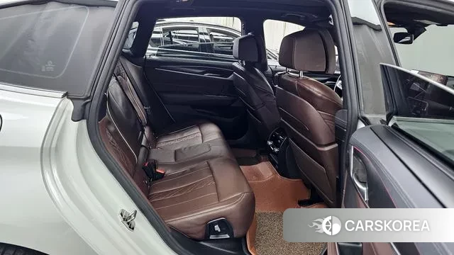 BMW 6 Series GT (G32) 2023 Белый из Кореи, фото 3