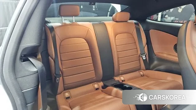 Mercedes-Benz C-Class W205 2020 Белый из Кореи, фото 3