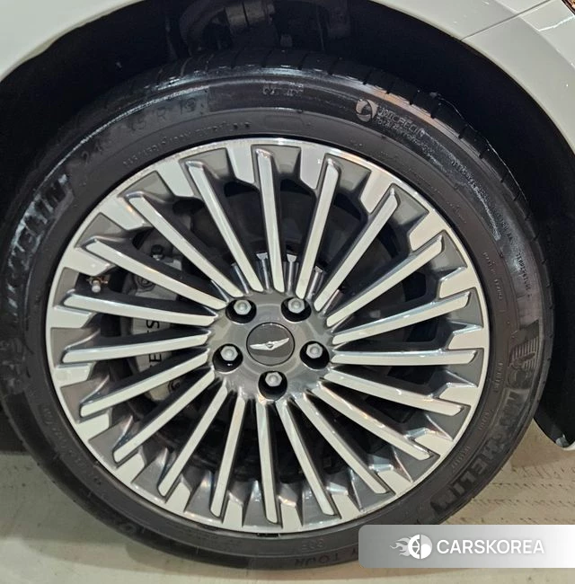 Genesis Electrified G80 (RG3) 2022 Белый из Кореи, фото 3