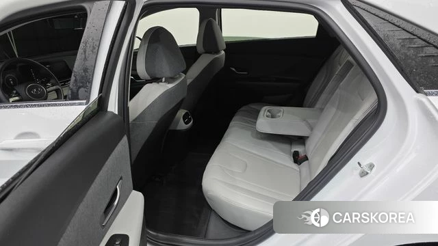 Hyundai Avante (CN7) 2022 Белый из Кореи, фото 3
