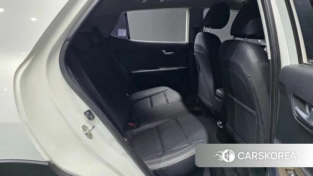 Kia Stonic 2018 Белый из Кореи, фото 3