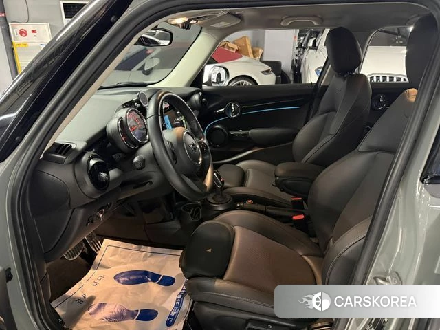 Mini Cooper 2022 Серебристо-серый из Кореи, фото 3