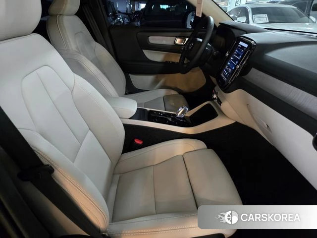 Volvo XC40 id 4704882 из Кореи 3