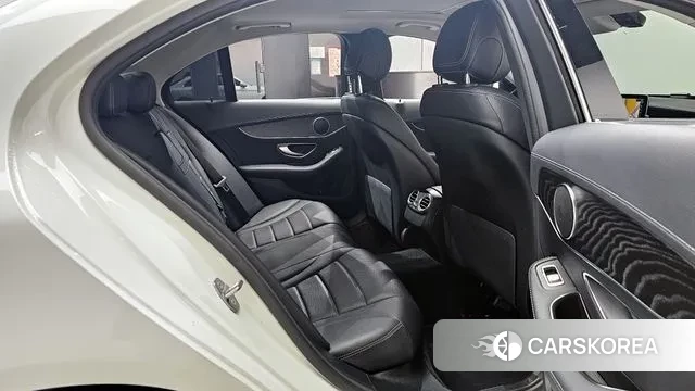 Mercedes-Benz C-Class W205 2019 Белый из Кореи, фото 3