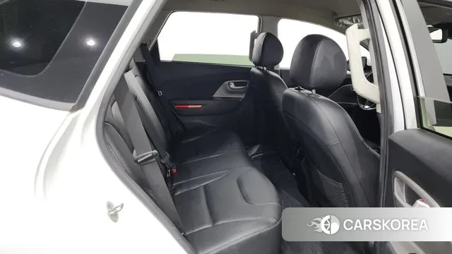 Kia Niro Plus 2022 Белый из Кореи, фото 3