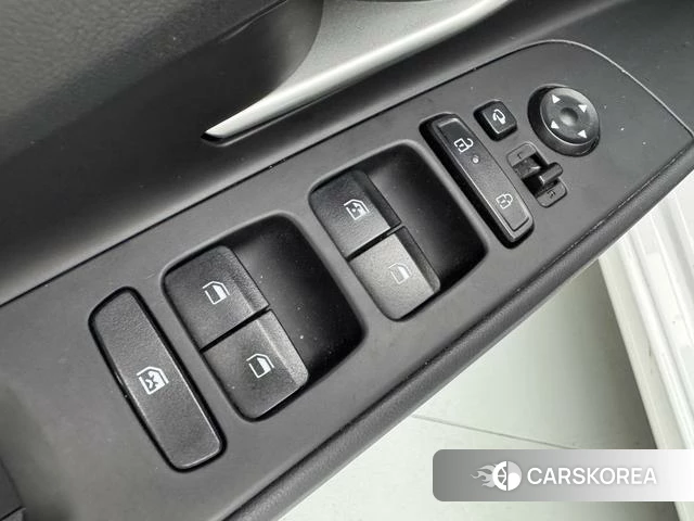 Hyundai Elantra 2025 Белый из Китая, фото 3