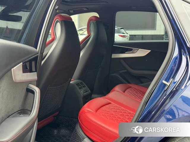 Audi S4 2021 Синий из Китая, фото 3