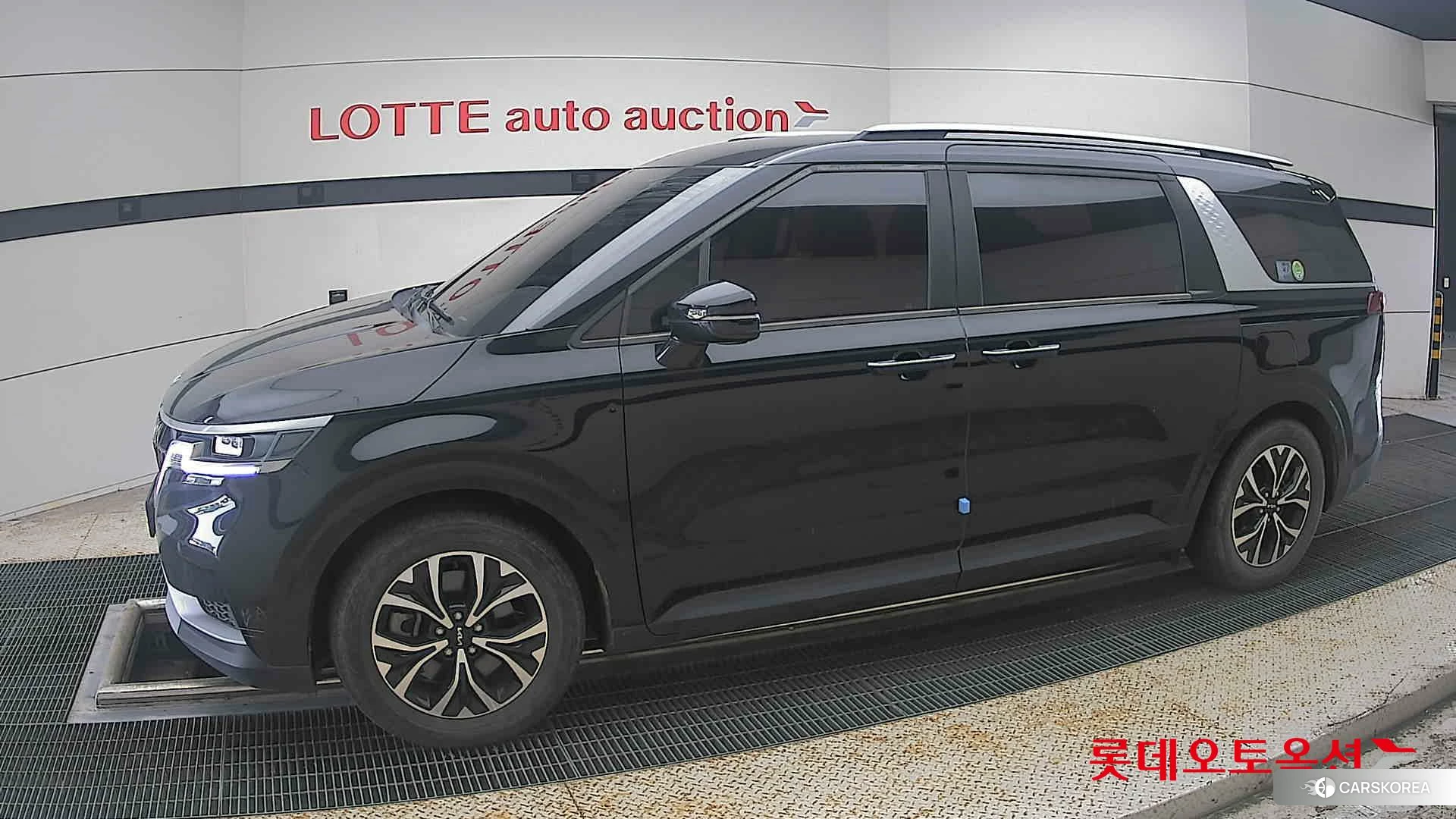 Kia Carnival 2022 Aurora Black Pearl из Кореи, фото 3