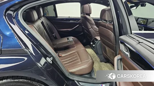 BMW 5 Series (G30) 2018 Черный из Кореи, фото 3