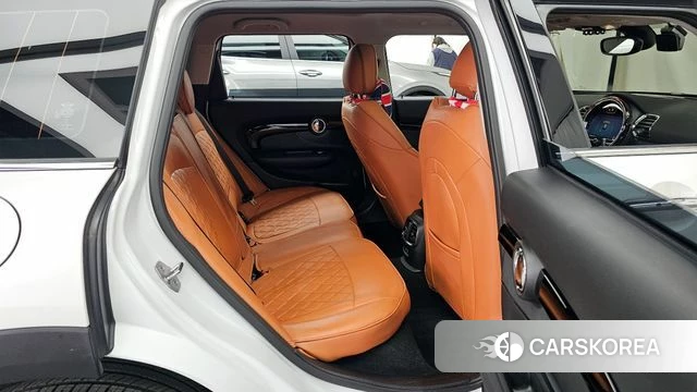 Mini Cooper Clubman 2023 Белый из Кореи, фото 3