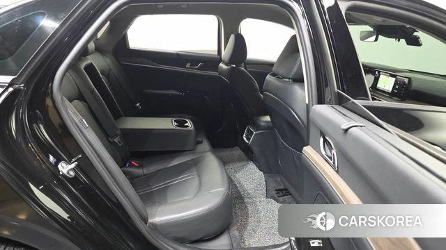 Kia K5 3rd generation 2023 Черный из Кореи, фото 3