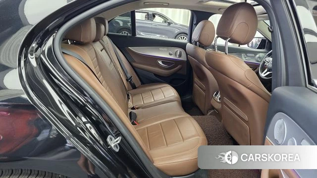 Mercedes-Benz E-Class W213 2019 Черный из Кореи, фото 3