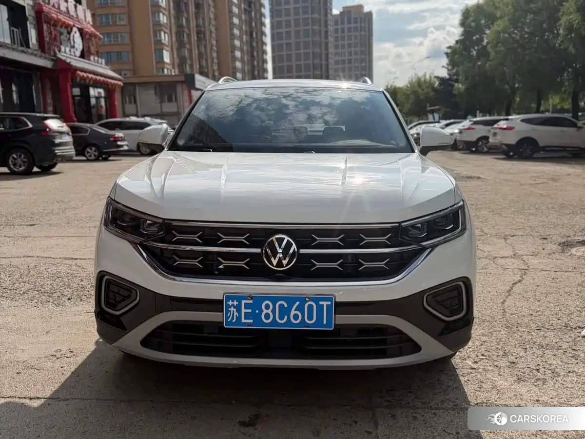 Volkswagen Tayron 2022 Белый из Китая, фото 3