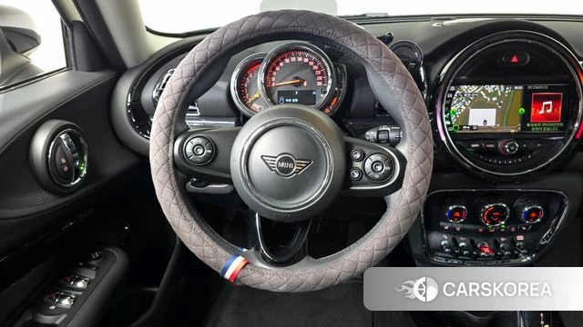 Mini Cooper Clubman 2019 Жемчужный цвет из Кореи, фото 3