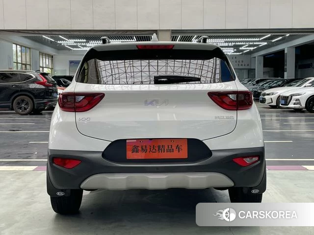 Kia Yi Ran 2023 Белый из Китая, фото 3