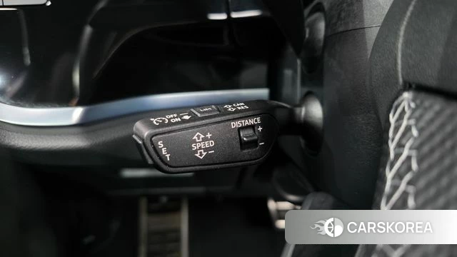 Audi Q3 (F3) 2023 Синий из Кореи, фото 3