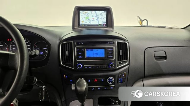 Hyundai The New Grand Starex 2018 Желтый из Кореи, фото 3