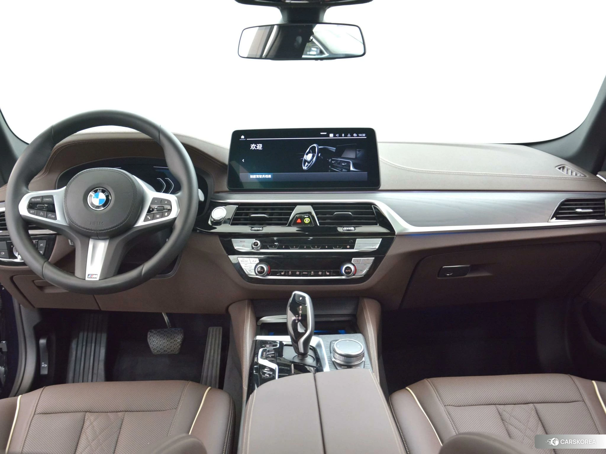 BMW 5 series PHEV 2021 Черный из Китая, фото 3