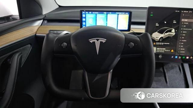Tesla Model Y 2023 Белый из Кореи, фото 3