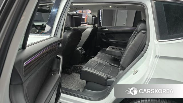 Volkswagen Tiguan Allspace 2022 Белый из Кореи, фото 3