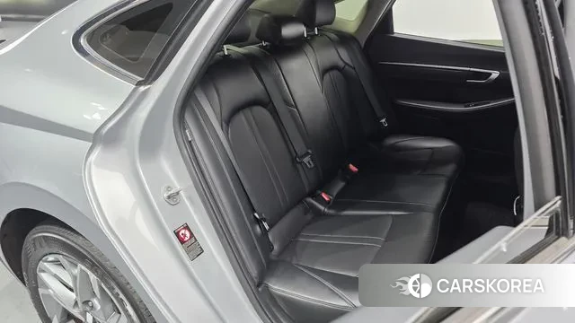 Hyundai Sonata (DN8) 2023 Серебряный из Кореи, фото 3