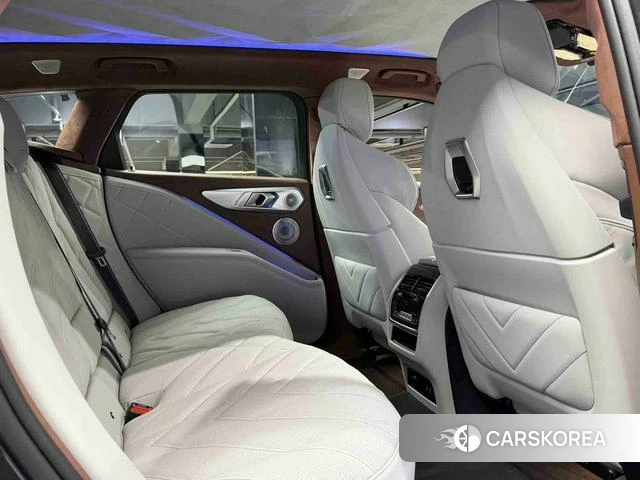 BMW XM id 4182653 из Китая 3