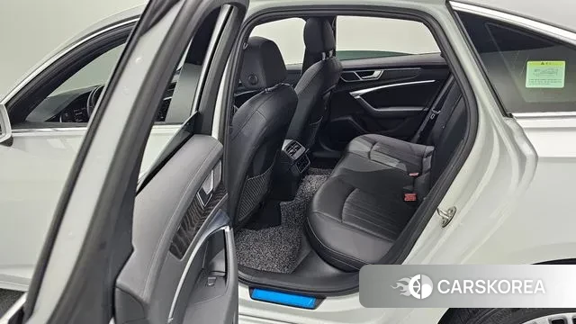 Audi A6 (C8) 2020 Белый из Кореи, фото 3