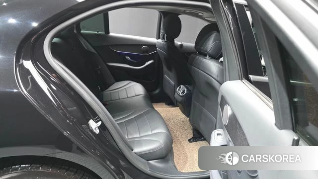 Mercedes-Benz C-Class W205 2021 Черный из Кореи, фото 3