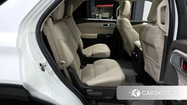 Ford Explorer 6th Generation 2022 Белый из Кореи, фото 3