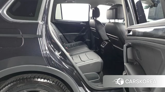 Volkswagen Tiguan second Generation 2018 Черный из Кореи, фото 3