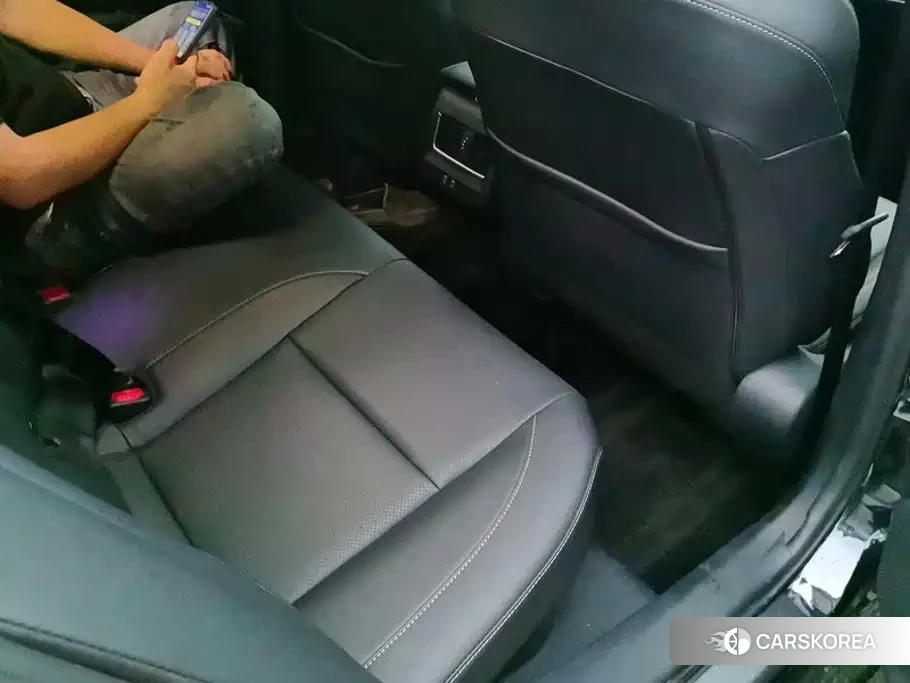 Toyota Camry 2026 Черный из Китая, фото 3