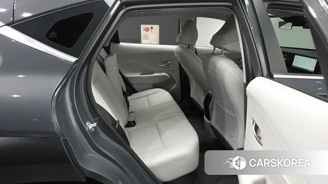 Hyundai Kona Hybrid (SX2) 2023 Серый из Кореи, фото 3