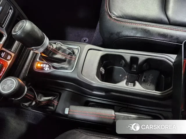 Jeep Wrangler (JL) 2023 Белый из Кореи, фото 3