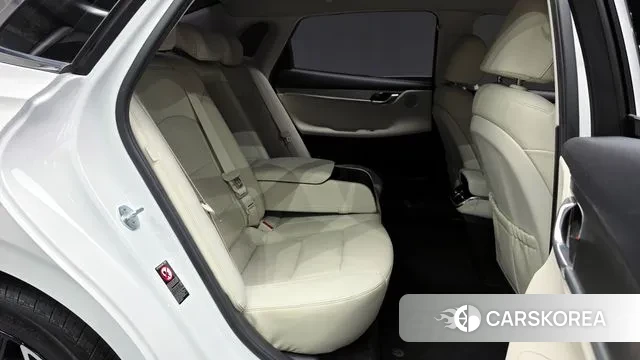 Hyundai The New Grandeur IG Hybrid 2022 Белый из Кореи, фото 3