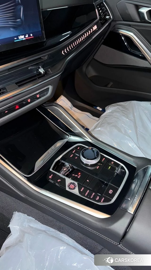 BMW X6 (G06) 2026 Небесно-голубой из Кореи, фото 3